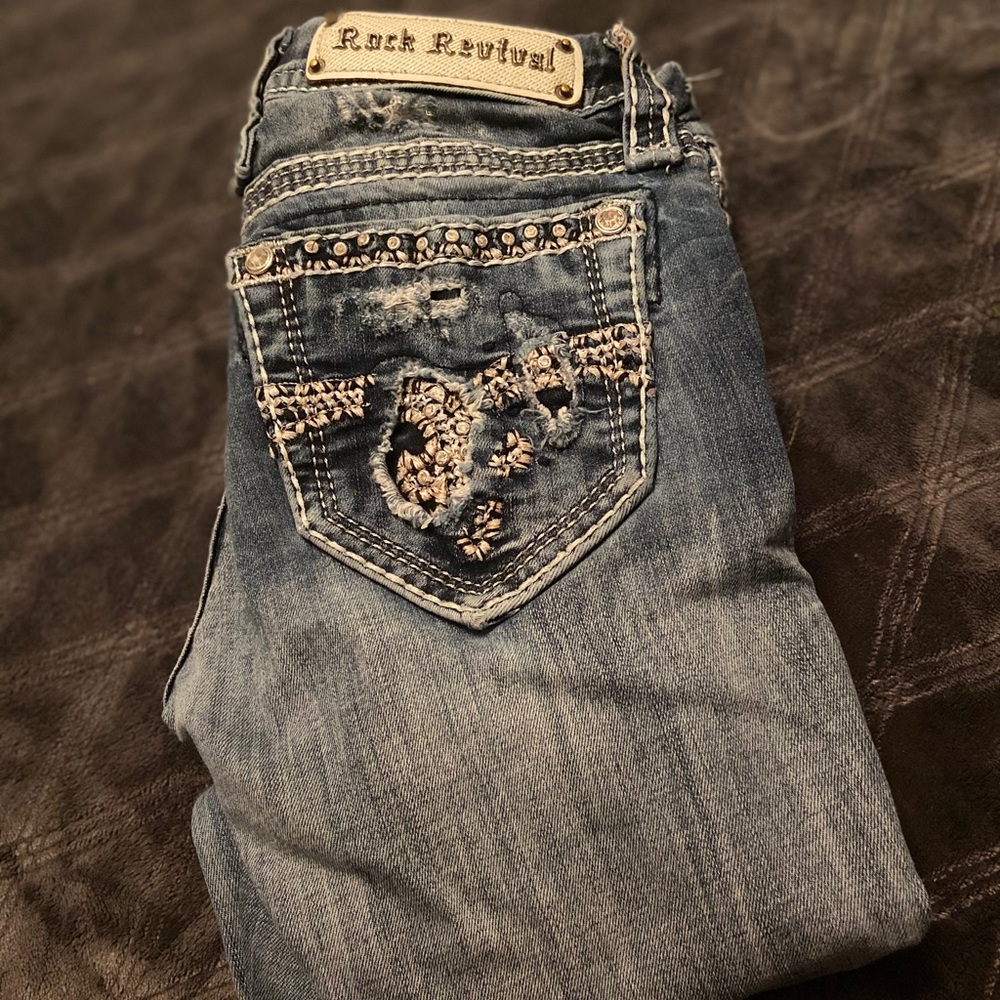 Rock revival jeans 🥰🔥